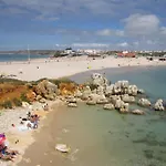 בית נופש Casa Liberdade Cost Rustic Charm By The Sea לוריניה