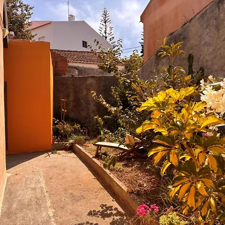 Casa Liberdade Cost Rustic Charm By The Sea בית נופש לוריניה